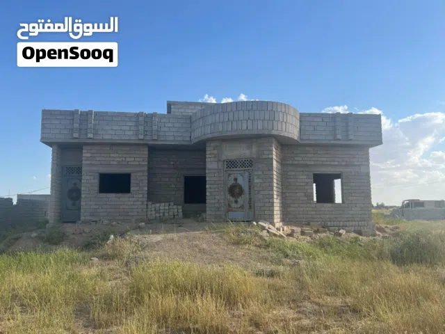 فرصة ذهبية لا تتكرر – مزرعة 4 دونم ركن استثماري مميز مع منزل  هيكل بناء فخم مساحة  البناء 300 متر