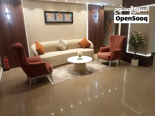 تفصيل وتجديد الكنب وتفصيل المجالس والستاير جده حي الربوه