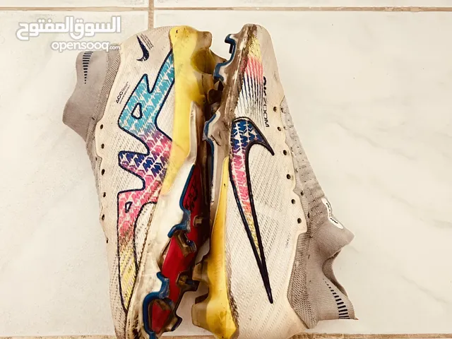 41 Sport Shoes in Amman