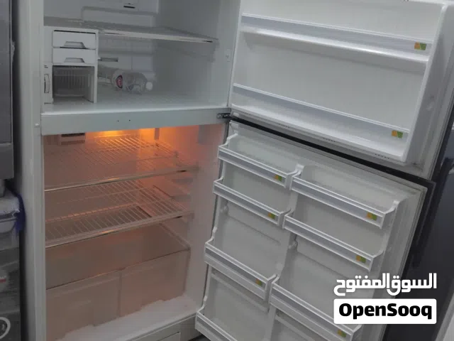 متوفر للبيع ثلاجة سانيو يباني 24 قدم استعمال خفيف معا التوصيل والكفاله