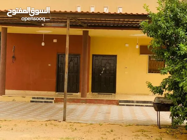 200 m2 2 Bedrooms Townhouse for Rent in Tripoli Tajura