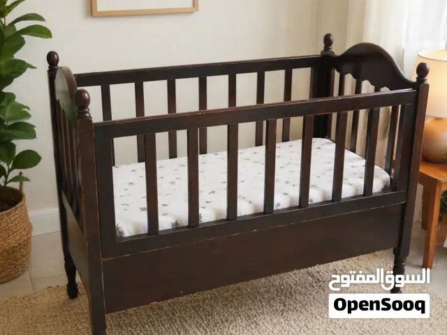 تخت بيبي ممتاز للبيع