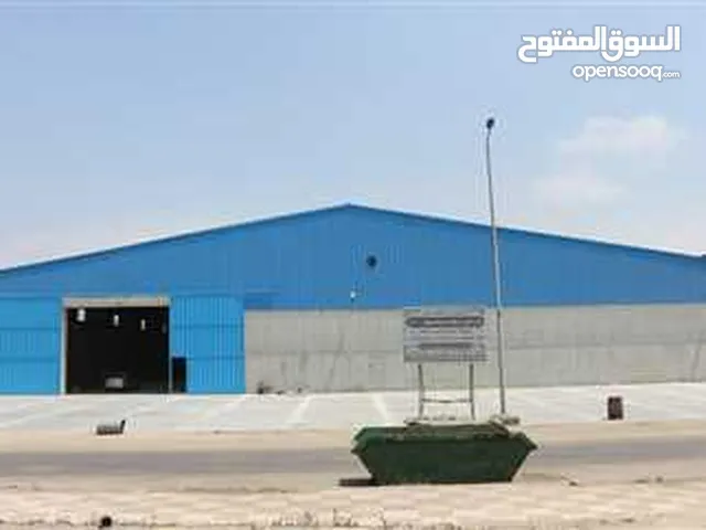 قطعة تجارية تصلح مخزن او كراج مساحته واسعه موقع تجاري مميز للإيجار في الجزائر