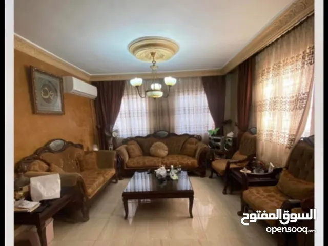 طقم كنب زان للبيع بسعر 100