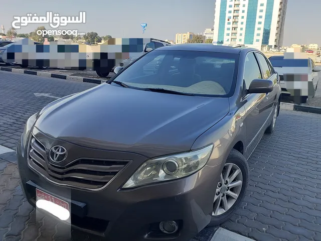 Toyota camry  full option GLX 2011   خليجي بحالة ممتازة مالك اول   17990 AED