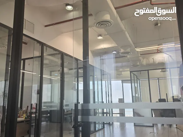 مكتب للتنازل ب 4 أرقام اليه الايجار 1561