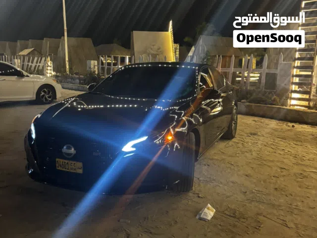 Used Nissan Altima in Dhofar