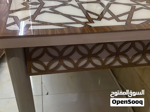 العنوان: ميز طعام تركي (نقش ليزر زجاج) نظيف جداً