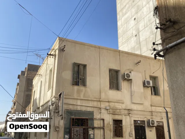 مبني تجاري للبيع وسط البلاد