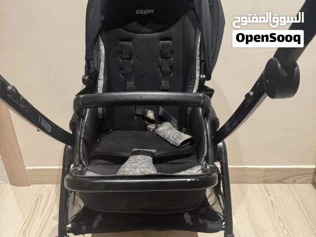 لبيع  عربة أطفال  برند معروف وبجودة ممتازة