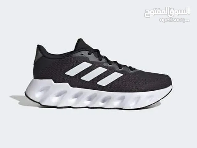 43 Sport Shoes in Baghdad