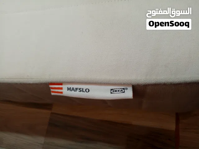 فرشة سرير من ايكيا للبيع الطول 2متر العرض 90سم استخدام بسيط شبة جديدة