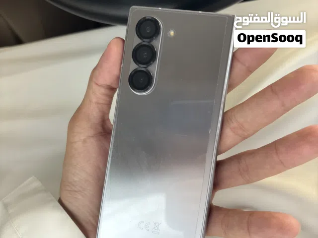 سامسونج فولد 6 256 امارتي  مطلوب 2650