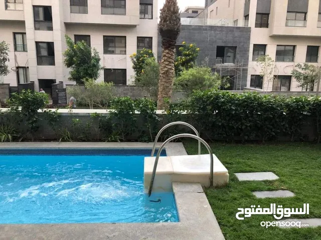 165m2 3 Bedrooms Apartments for Sale in Cairo Fifth Settlement