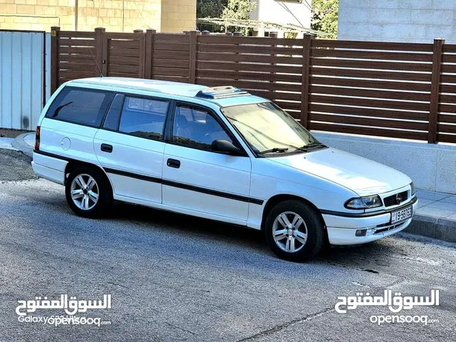 Used Opel Astra in Amman