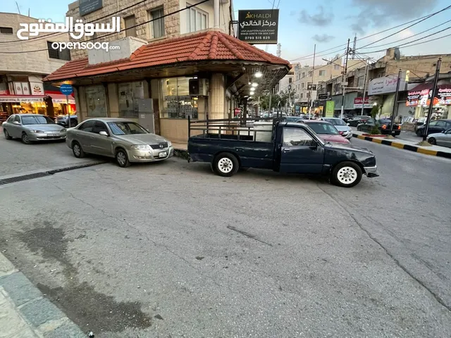 محل مميز للبيع – 3 حواصل – موقع استراتيجي على 3 شوارع!