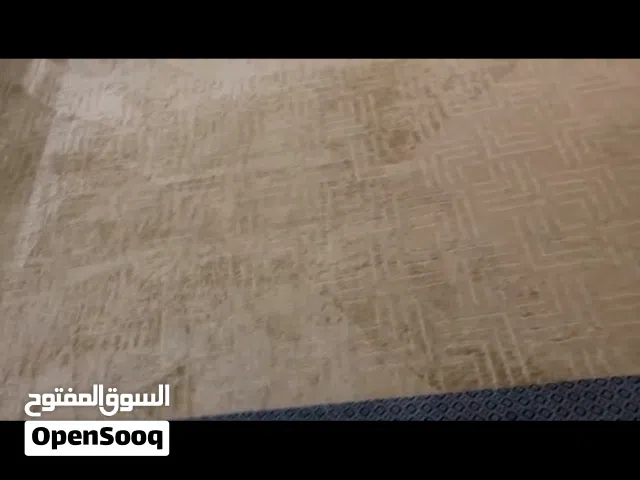 500 شبه اجديد اني شاريته بالف تفرشت ايام بس وبنبيعه لاني مسافر