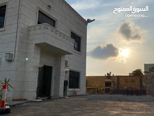 3 Bedrooms Farms for Sale in Salt Al Maghareeb