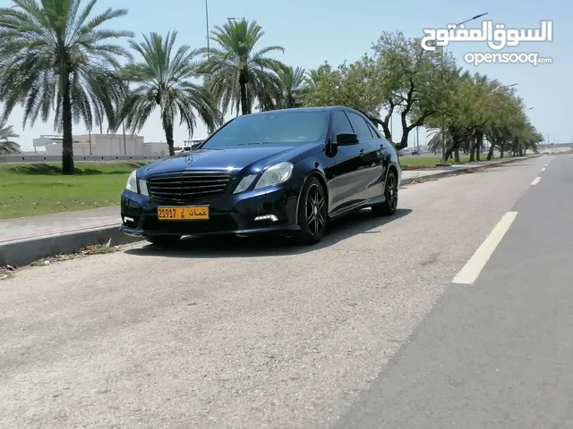 مرسيدس E 300 خليجي عمان مالك اول 2012 عليه كت AMG ومسرفس كامل بلون جميل ومواصفات حلوه وتأمين شامل