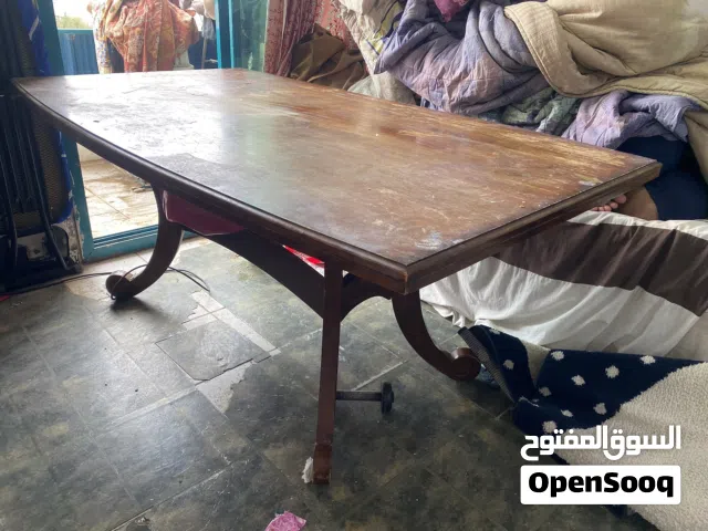 Solid Wood Dining Table - طاولة طعام خشب