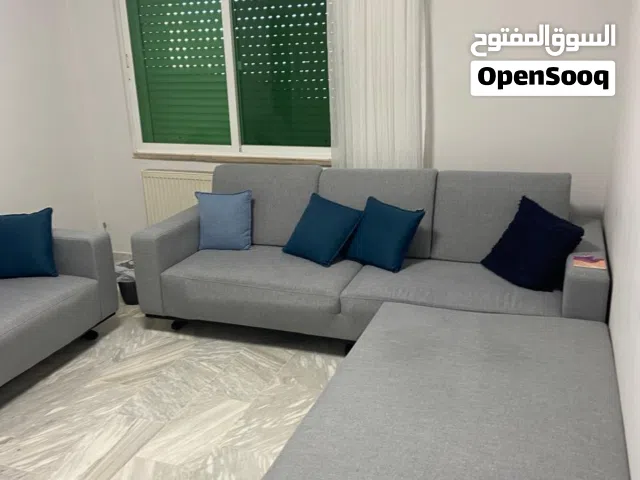 طقم كورنر بحالة ممتازة جدا استخدام بسيط تم تفصيله من محلات Evora فرع خلدا مغلف جاهز للتسليم الفوري