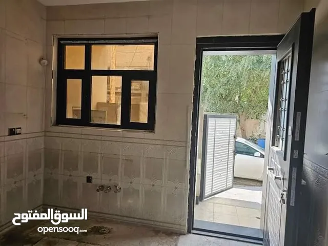 100m2 4 Bedrooms Townhouse for Rent in Baghdad Saidiya