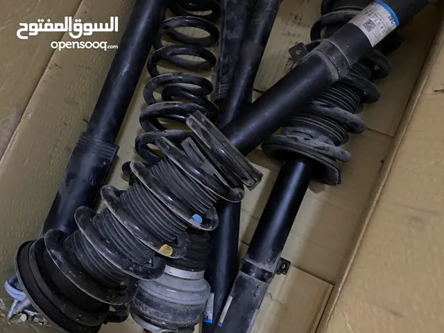 للبيع جمبينات اصليين مستعملين يركبون على لكسز is 2017