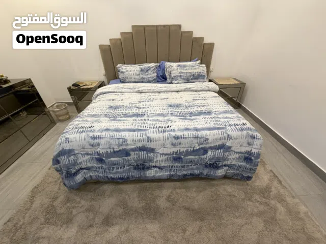 King size bed with mattress