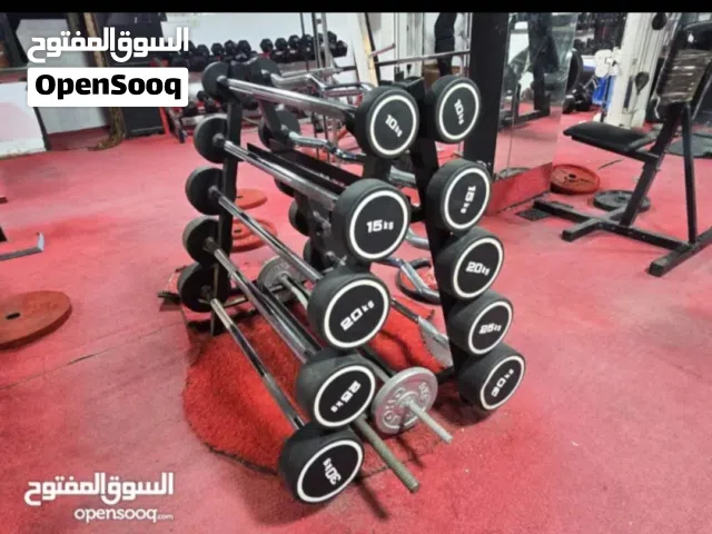 نادي جيم كامل للبيع بسعر مناسب