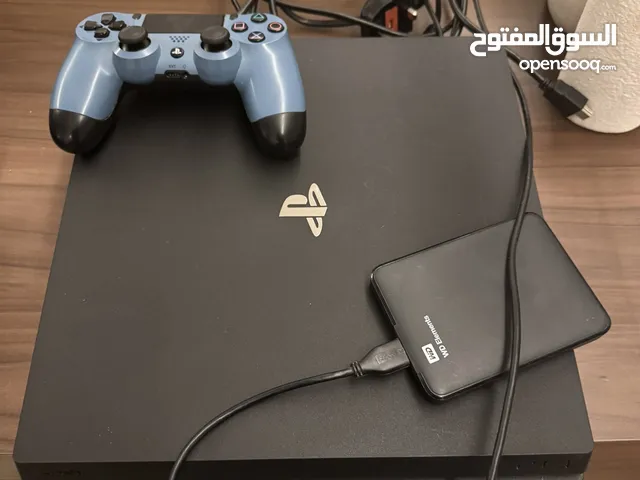 بلايستيشن 4 برو مع ssd 500 لنظام يكون سريع و1 تيرا خارجي