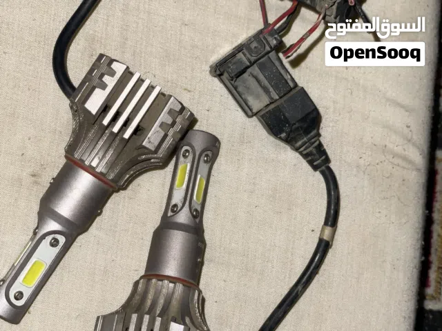 لمبات ليد نور قوي جدا ومفتاح ريموت وشاشة بلوتوث