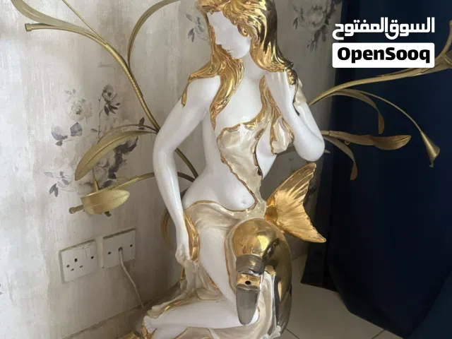 أنتيك ضخم و ثقيل و فخم