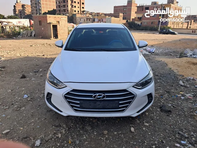 Hyundai Avante SE in Cairo