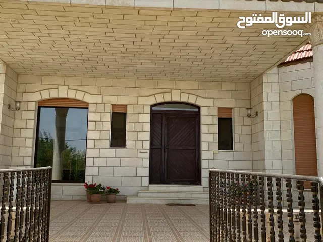 فيلا مستقلة في منطقة صويلح/الحمّر للبيع- 14068