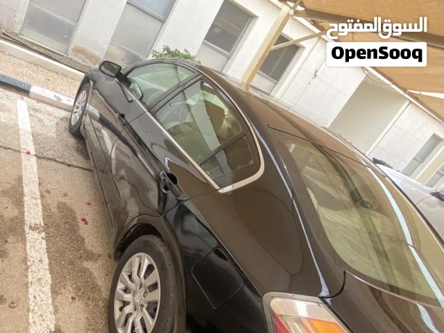 2008 نيسان التيما SR