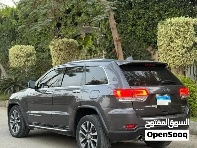 2017 جيب جراند شيروكى SRT 8