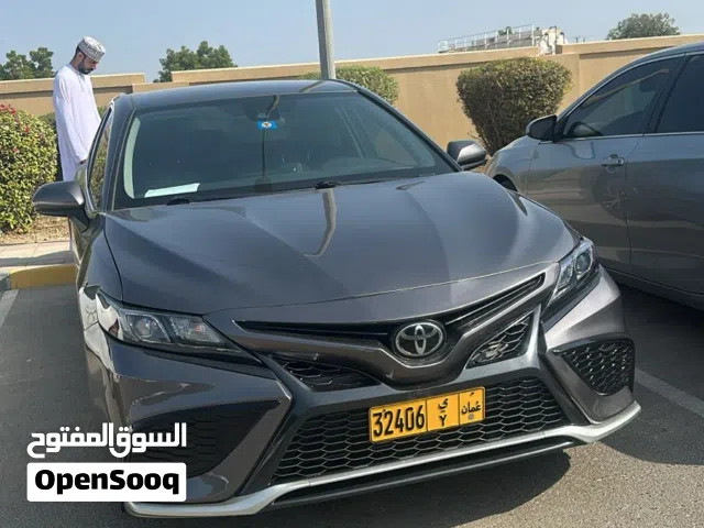 2021 تويوتا كامري SE