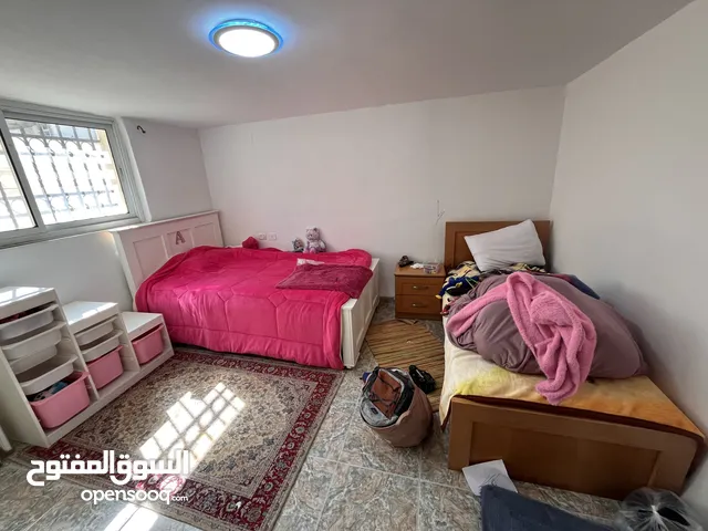 120 m2 2 Bedrooms Apartments for Rent in Ramallah and Al-Bireh Al Baloue