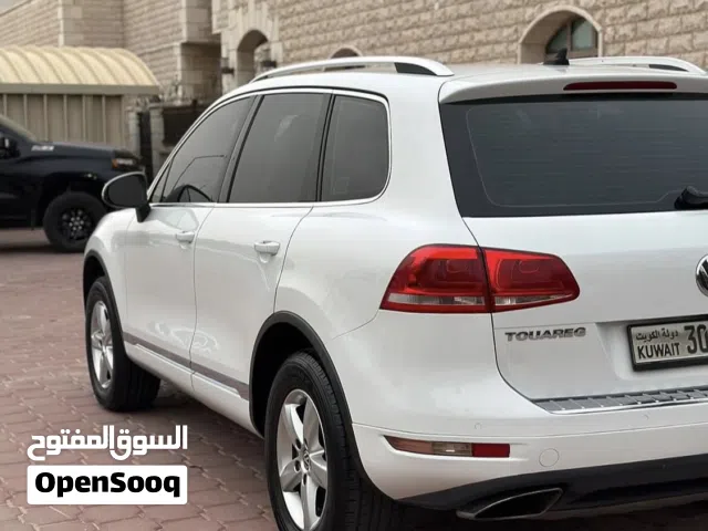 2014 فولكسفاغن طوارق Standard