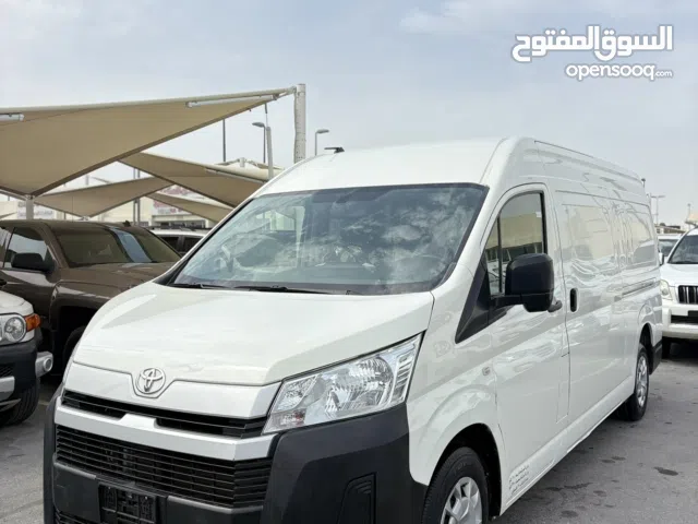 Toyota Hiace Hiroof Van V6 – GCC Specs – 2021 Model first owner 89,000 km