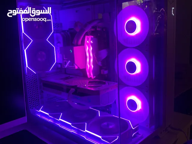 للبيع pc جديد معاه ضمان 11 شهر و استعمال شهر و نص فقط معاه كل شي