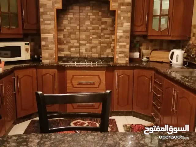 155 m2 3 Bedrooms Apartments for Sale in Salt Al Sawarfeh