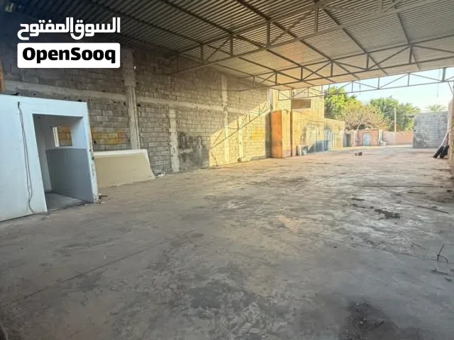 هنقر على طريق بداية طريق بل600متر