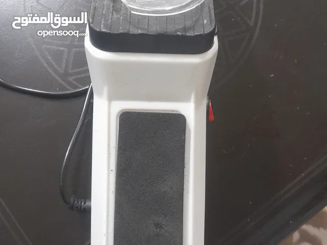 الة شحذ السكاكين للبيع نظيفه شغاله بيعا مستعجلا مقابل للسوم
