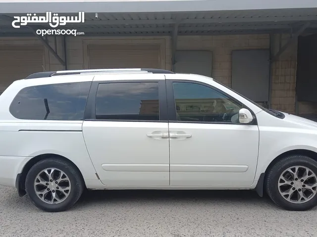 Kia Carnival 2014 in Al Ahmadi