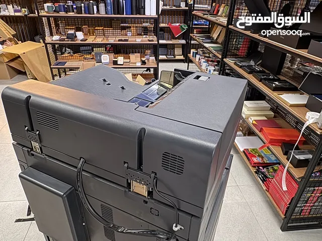 طابعه شبه جديدة kNICA MINOLTA Bizhub c550i
