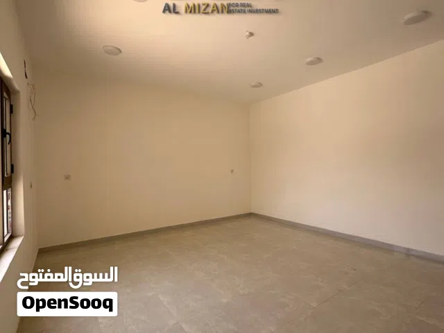 110 m2 2 Bedrooms Apartments for Rent in Basra Al Mishraq al Jadeed