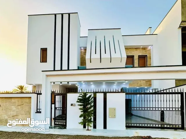 600 m2 More than 6 bedrooms Villa for Sale in Tripoli Al-Bivio