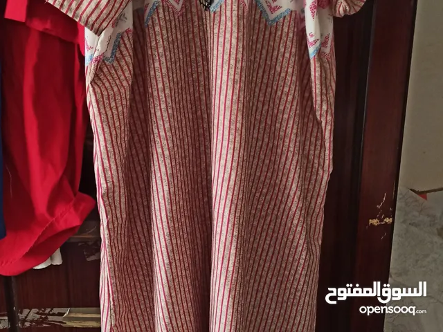للبيع جلابية نسائية بسعر 5000 ريال يمني