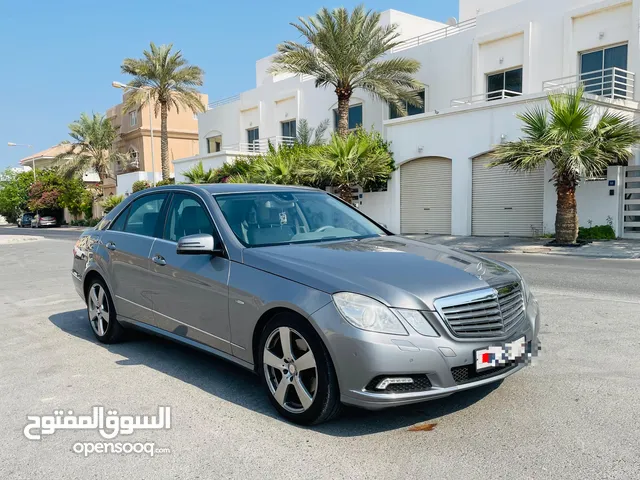 MERCEDES BENZ E300 2010 MODEL FOR SALE
